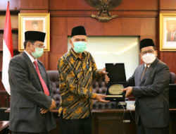 Kementerian Agama Memberikan Harmony Award Kepada FKUB Kota Bekasi