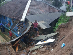 Delapan Siswa Alami Luka Akibat Cuaca Ekstrim yang Melanda Delapan Kecamatan di Lebak Banten