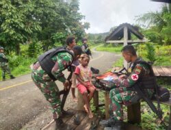 Berikan Pelayanan Kesehatan, Satgas Yonif 126/KC Obati Anak di Perbatasan Papua